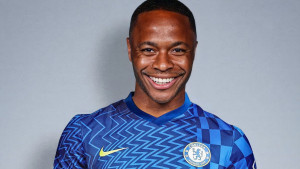 Sterling prošao ljekarske preglede i potpisao ugovor, danas zvanično predstavljanje