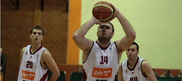 Pred Bosnom je još jedno neizvjesno ljeto Pred Bosnom je još jedno neizvjesno ljeto