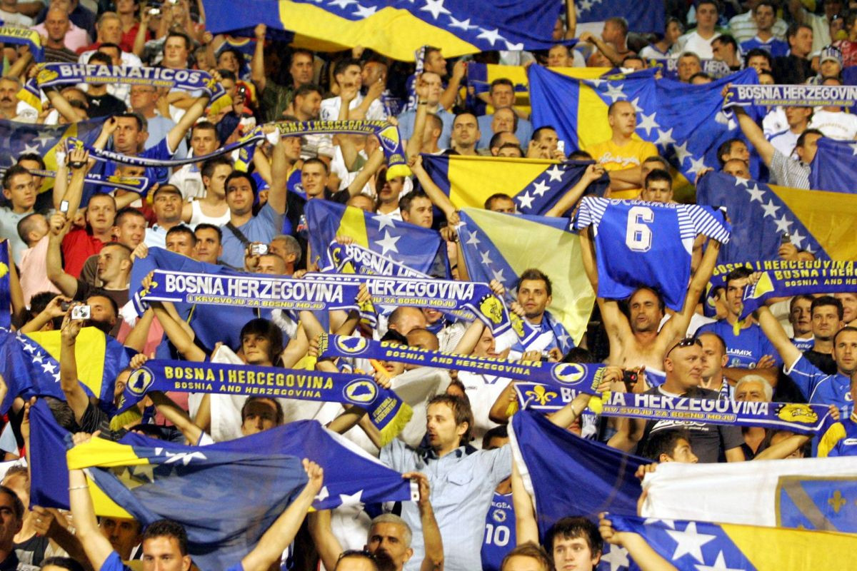 "Poljem se širi miris ljiljana" odjekuje stadionom "Poljem se širi miris ljiljana" odjekuje stadionom