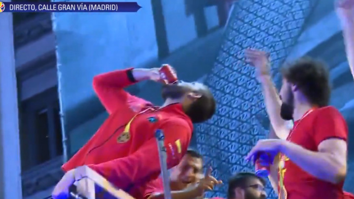 Veličanstven doček za Špance u Madridu: Gasol predvodio ekipu u slavlju