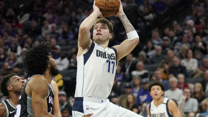 Dončić vodio Dallas do pobjede protiv Oklahome, sve je bilo u znaku Kobeja Bryanta