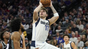 Dončić vodio Dallas do pobjede protiv Oklahome, sve je bilo u znaku Kobeja Bryanta