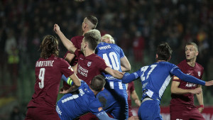 Odgađa se najveći bh. derbi