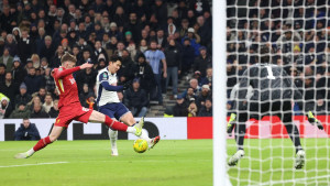 Bergvall presudio Liverpoolu, a pitanje je da li je uopšte trebao biti na terenu!