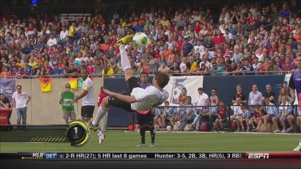 Amater škaricama postigao gol protiv Messijeve ekipe Amater škaricama postigao gol protiv Messijeve ekipe