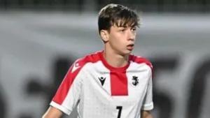 Njegov stariji brat je sinoć Bayerna izbacio iz Lige prvaka, a već danas je stigla naredba...