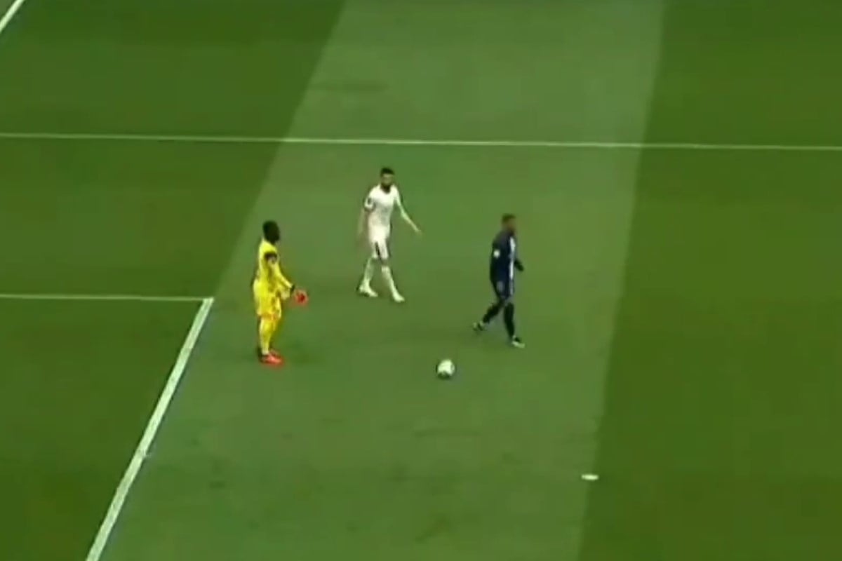 Savršena prevara usred utakmice: Kylian Mbappe danas je postigao najluđi gol u životu