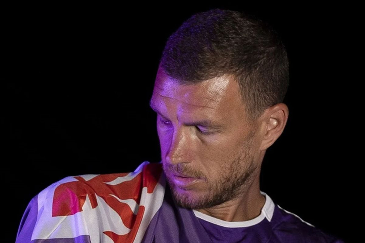Edin Džeko ponovo zaigrao na Old Traffordu, ishodom svakako može i mora biti zadovoljan Edin Džeko ponovo zaigrao na Old Traffordu, ishodom svakako može i mora biti zadovoljan