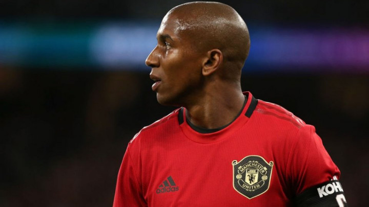 Ashley Young na korak od potpisa za Inter