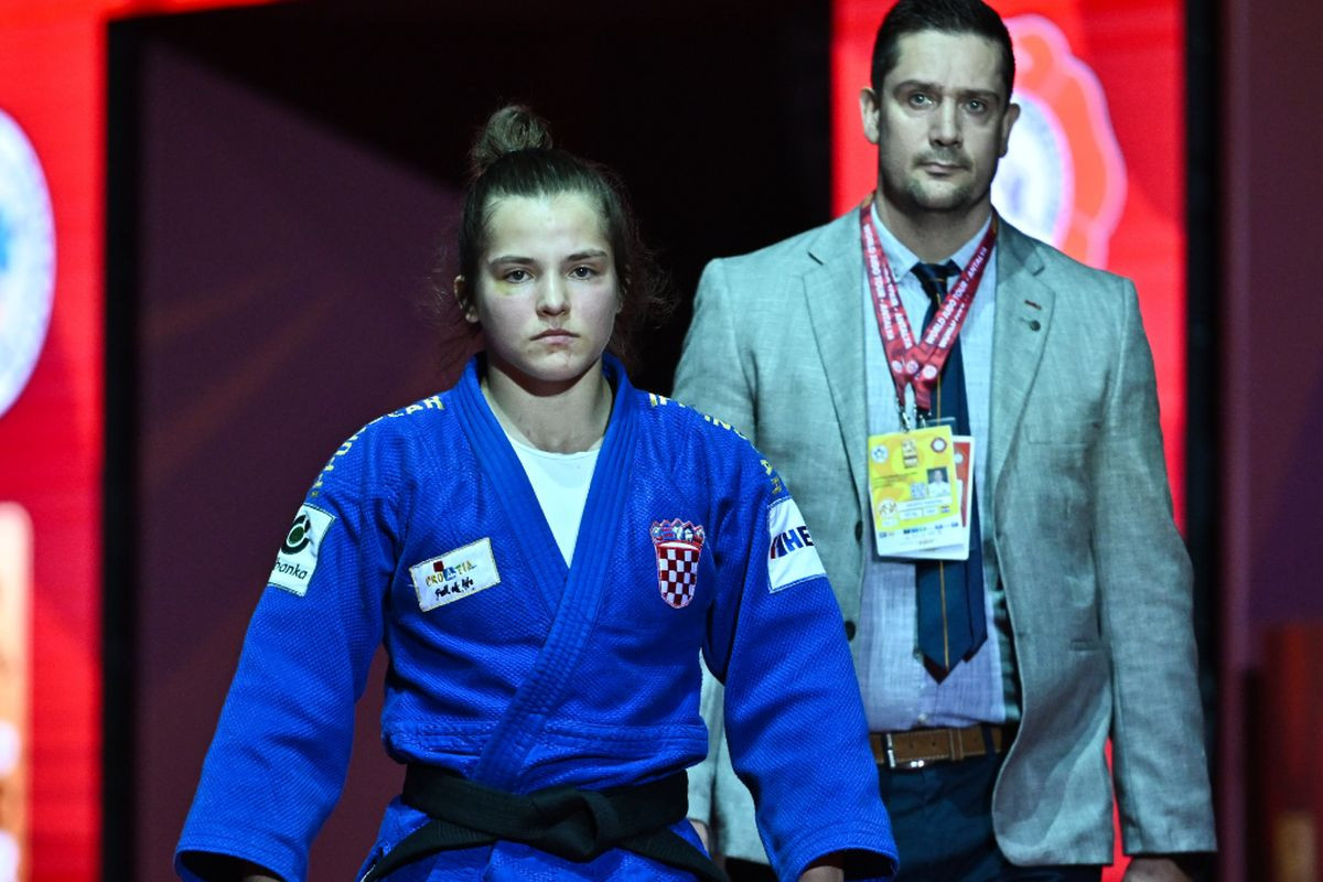 Pogledajte tragediju Katarine Krišto: Ovo je jedan od najdramatičnijih trenutaka hrvatskog sporta Pogledajte tragediju Katarine Krišto: Ovo je jedan od najdramatičnijih trenutaka hrvatskog sporta