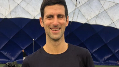 Novak Đoković pozirao s "četničkom rakijom"