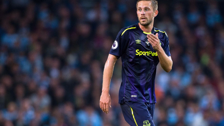 Sigurdsson u društvu s Gudjohsenom i podaci koje mrze navijači Huddersfielda