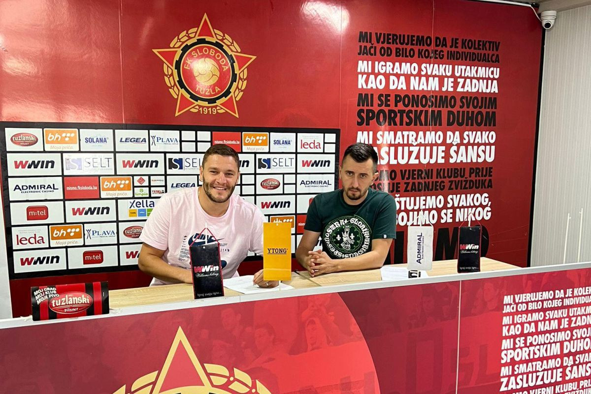 Azir Muminović produžio ugovor s FK Sloboda Azir Muminović produžio ugovor s FK Sloboda