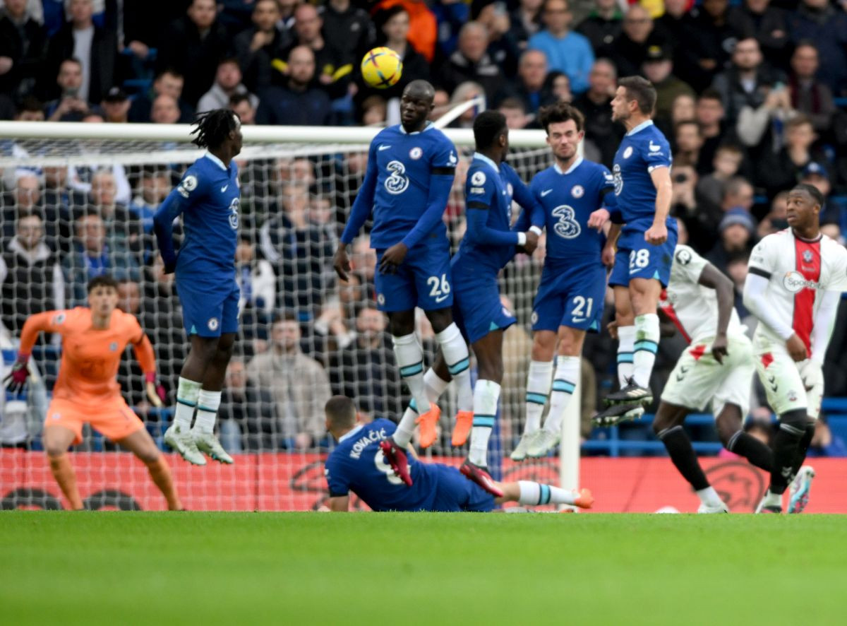 Bomba Ward Prowsea zaledila Stamford Bridge, Nottingham "stavio" pehar u ruke Arsenala! Bomba Ward Prowsea zaledila Stamford Bridge, Nottingham "stavio" pehar u ruke Arsenala!