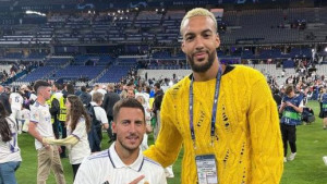 Fotografija NBA zvijezde i Hazarda nasmijala svijet: Kao da je doveo svog sina na finale Lige prvaka