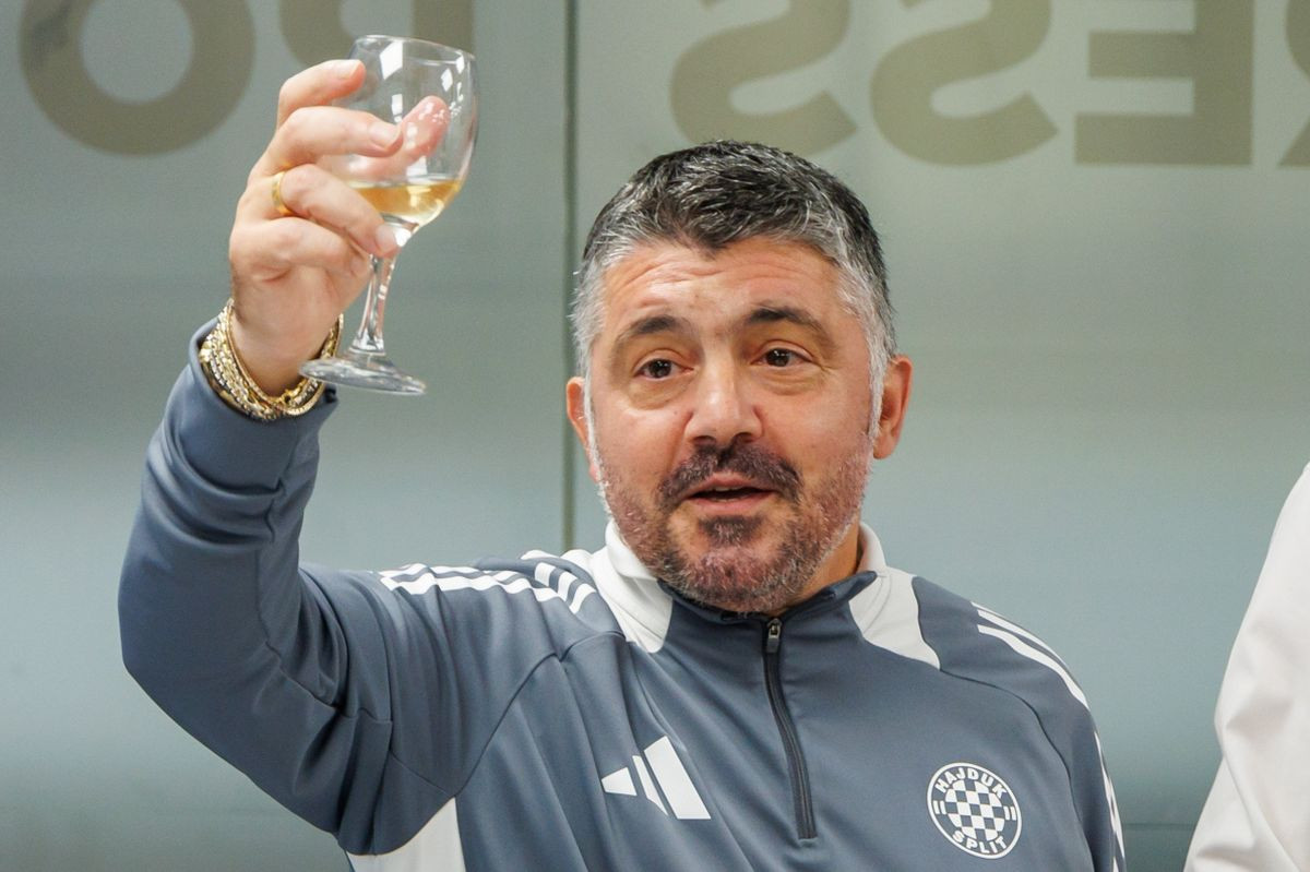 "Ajd' živili": Hajduk na rođendan Gattusu nakon Mlakara poklanja fenomenalno pojačanje! "Ajd' živili": Hajduk na rođendan Gattusu nakon Mlakara poklanja fenomenalno pojačanje!
