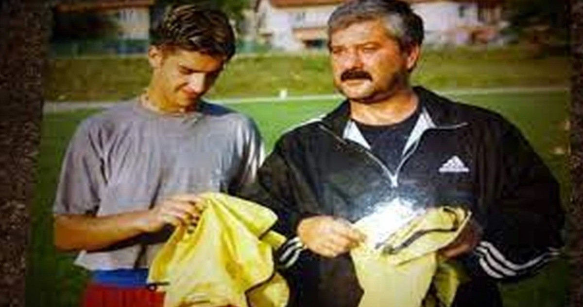 Na današnji dan prije 25 godina je život izgubio legendarni Mustafa Hukić Na današnji dan prije 25 godina je život izgubio legendarni Mustafa Hukić