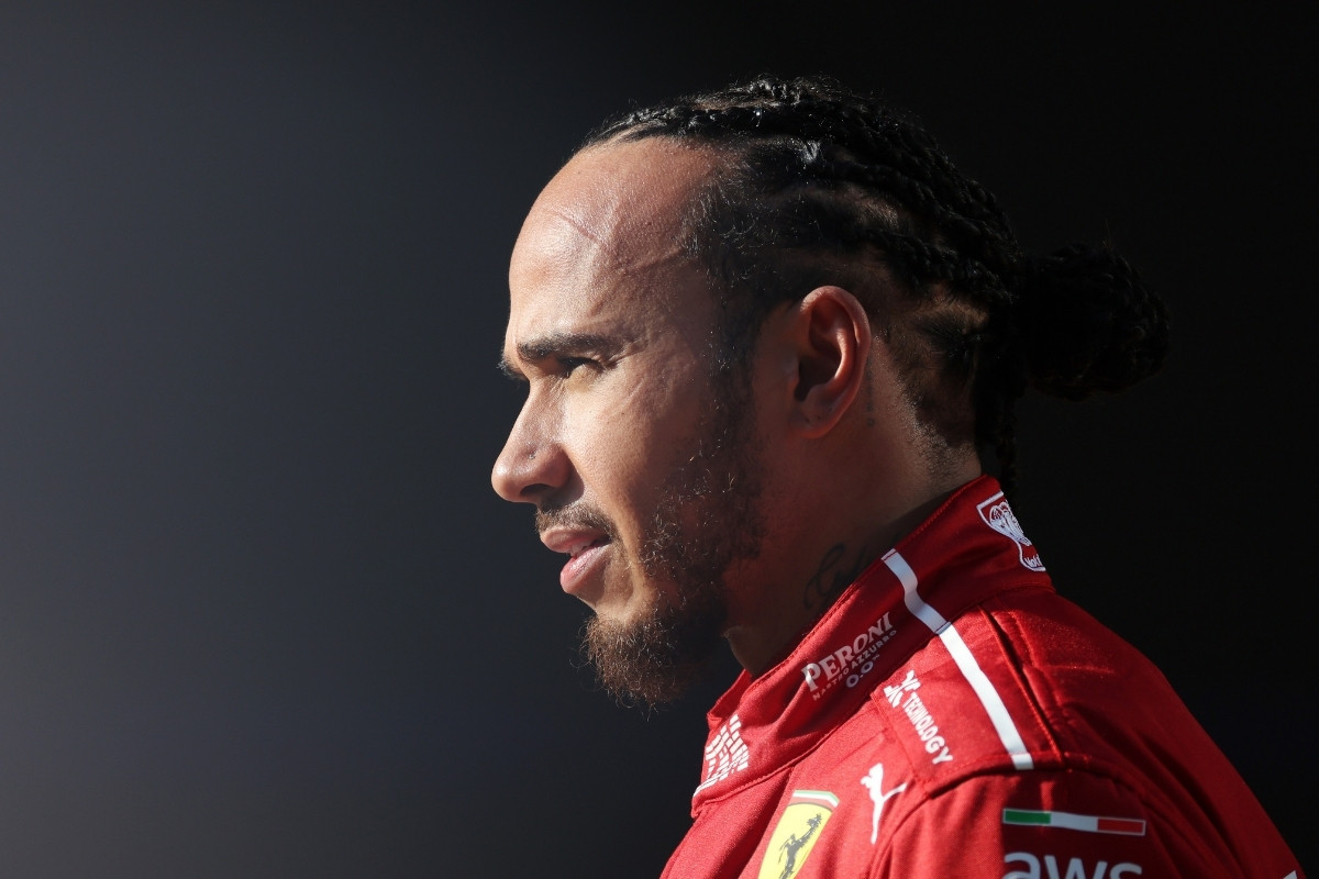 Prva pobjeda s Ferrarijem, ali Hamilton poručuje: "Dug je ovo put - maraton, a ne sprint" Prva pobjeda s Ferrarijem, ali Hamilton poručuje: "Dug je ovo put - maraton, a ne sprint"