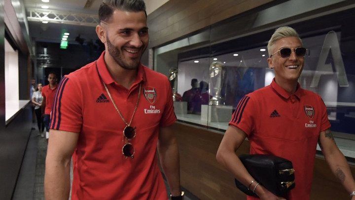 Emery: Kolašinac i Ozil su bili tu, ali smo odlučili da je najbolje da ne igraju