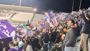 Navijači Fiorentine visoko podigli zastave Palestine, pa vrijeđali igrače Maccabija i Izrael