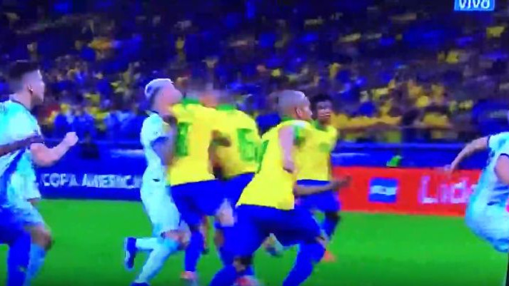 Dvije sporne situacije: Da li je Argentina oštećena u susretu protiv Brazila?