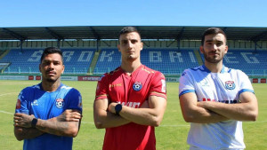 Tri potpisa na Pecari
