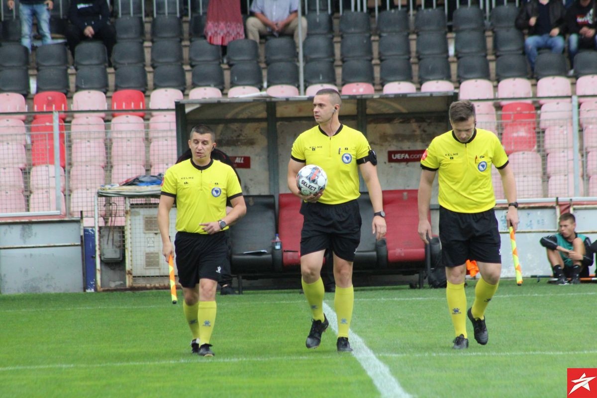 Sučić sudio prvi duel ove sezone između Čelika i Stupčanice, njemu pripao i drugi! Sučić sudio prvi duel ove sezone između Čelika i Stupčanice, njemu pripao i drugi!