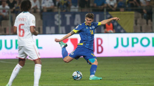 Benjamin Tahirović bira između Italije i Engleske, dva kluba poslala zvanične ponude Ajaxu