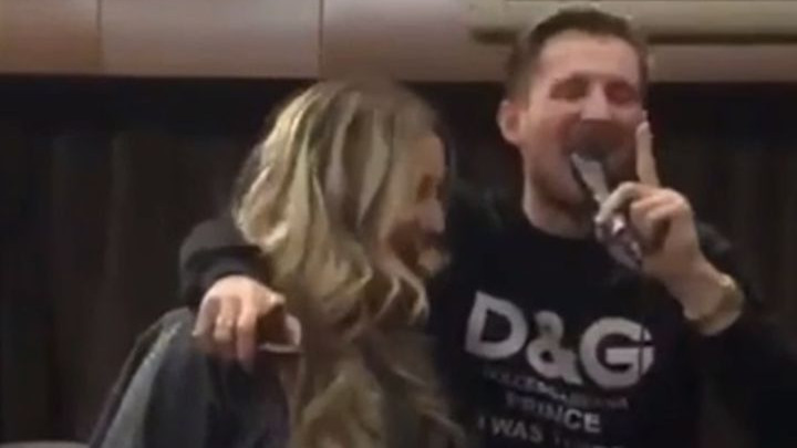 Hajrović na proslavi rođendana supruge Lejle zapjevao nekoliko narodnjaka