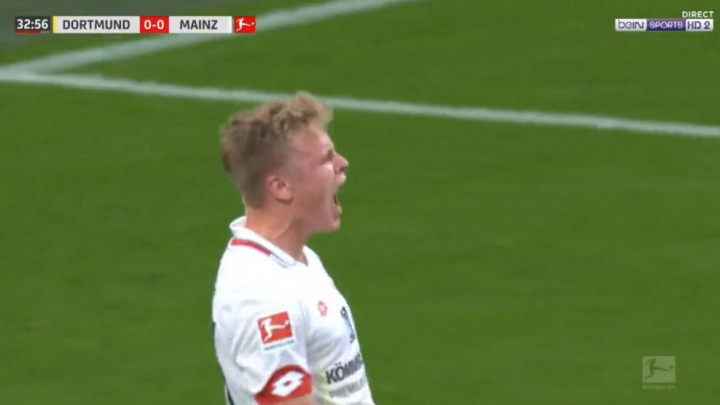 Dortmund na koljenima na Signal Iduna Parku