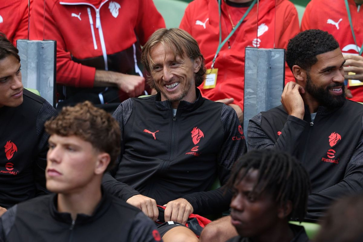 Modrić nije skidao osmijeh s lica, da bi na kraju doživio razočarenje Modrić nije skidao osmijeh s lica, da bi na kraju doživio razočarenje