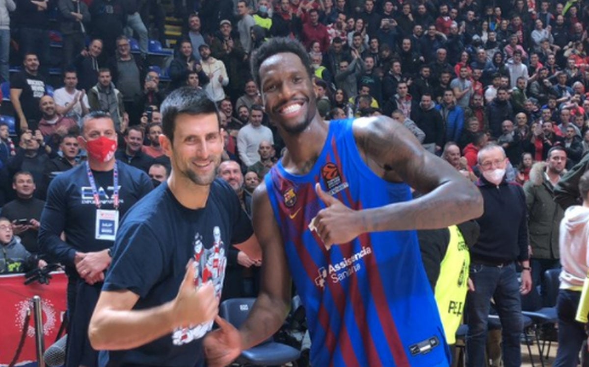 Jedna obična fotografija sa košarkašem Barcelone mogla bi biti kobna za Novaka