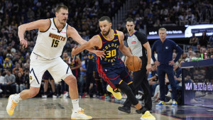 Epski okršaj Stepha Curryja i Nikole Jokića: Amerikanac pokazao Srbinu ko je gazda u NBA ligi