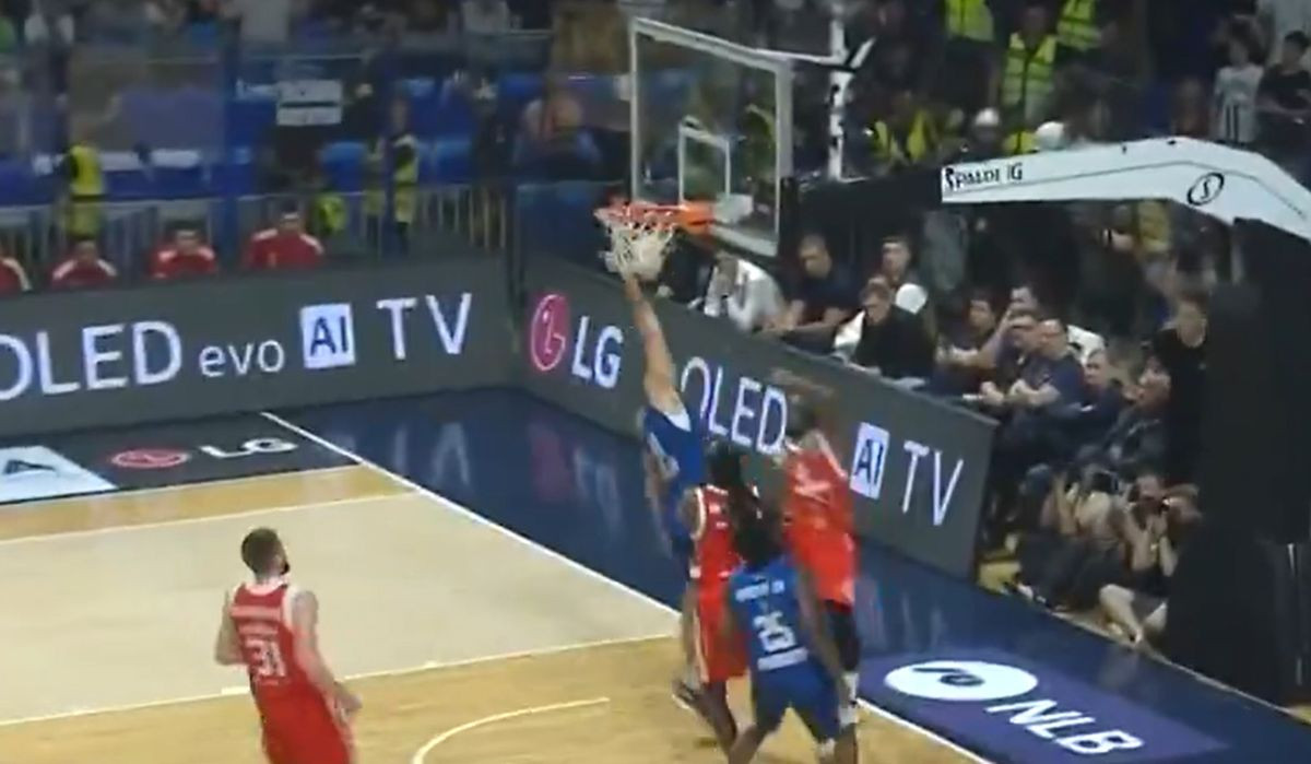 Brutalan potez Kenana Kamenjaša protiv Crvene zvezde glavna priča u ABA ligi Brutalan potez Kenana Kamenjaša protiv Crvene zvezde glavna priča u ABA ligi