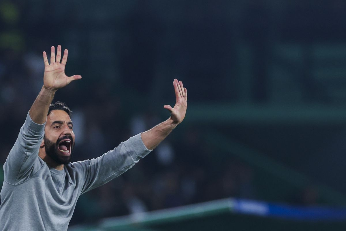 Ruben Amorim razbio Manchester City pa stao pred kamere i "kupio" navijače Manchester Uniteda Ruben Amorim razbio Manchester City pa stao pred kamere i "kupio" navijače Manchester Uniteda