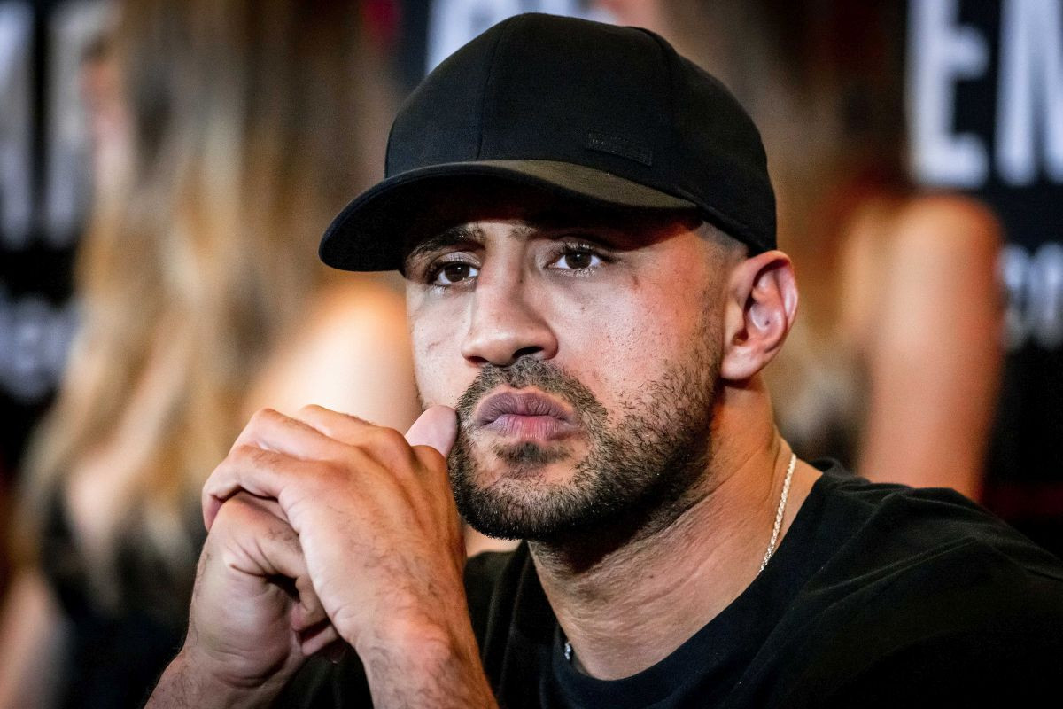 Badr Hari pokazao nestvaran izgled: "Još uvijek je**ni teškaš" Badr Hari pokazao nestvaran izgled: "Još uvijek je**ni teškaš"
