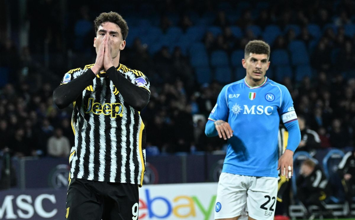 Vlahović će biti najveći gubitnik! Juve pronašao sjajno pojačanje u napadu koje će uzdrmati Apenine Vlahović će biti najveći gubitnik! Juve pronašao sjajno pojačanje u napadu koje će uzdrmati Apenine
