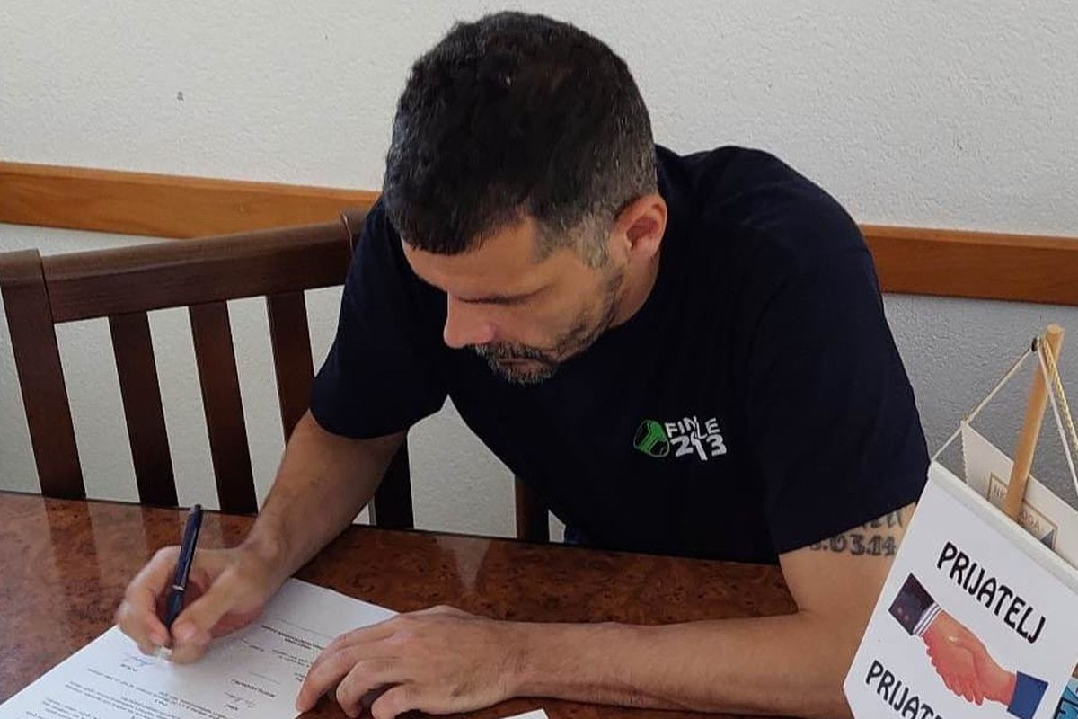 Fajić zablistao protekle sezone, osvojio laskavo priznanje te odmah potpisao novi ugovor