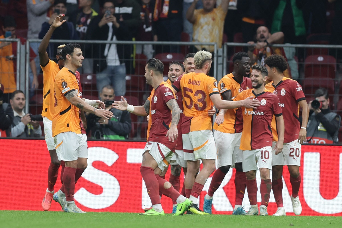 Galata povela 3:0 pa se spašavala u meču sa sedam golova; Priča dana junak pa tragičar u Portugalu Galata povela 3:0 pa se spašavala u meču sa sedam golova; Priča dana junak pa tragičar u Portugalu