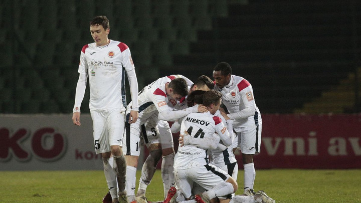 U FK Mladost Doboj Kakanj 12 igrača pozitivno na Covid19, ni jedan nema simptome
