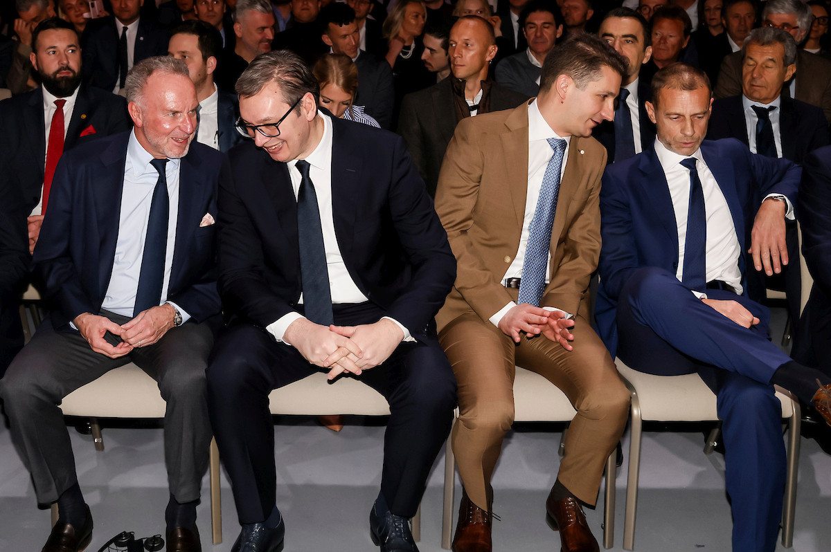 Sve nakon poniženja u Beogradu! Dvije legende se ujedinile i ruše velikog šefa: "Počela je pobuna" Sve nakon poniženja u Beogradu! Dvije legende se ujedinile i ruše velikog šefa: "Počela je pobuna"