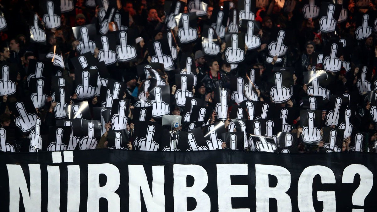 Navijači u Njemačkoj ponovo iskazali svoje nezadovoljstvo terminom utakmice