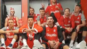 Đedović ili Ibrahimović? Bayernova božićna čestitka zbunila navijače na Twitteru