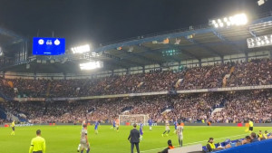 Neobična scena događala se na Stamford Bridgeu u 21. minuti
