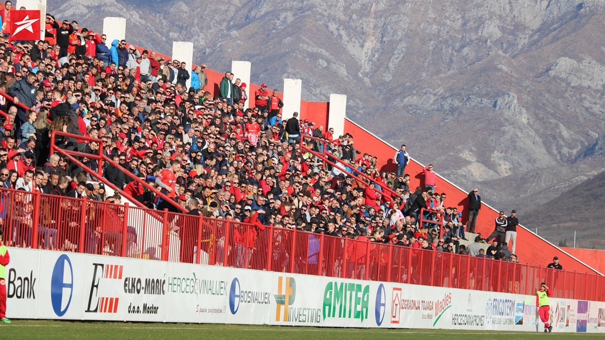 Šta se to dešava u Mostaru? Sve je crveno, stadion je pun, a FK Velež nemilosrdan