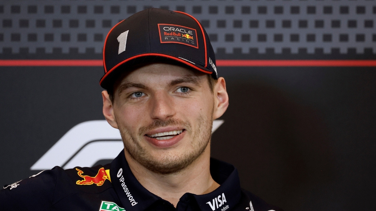 Verstappen u pregovorima s četiri F1 tima? Legenda tvrdi: "Razgovara sa svima koji nešto vrijede" Verstappen u pregovorima s četiri F1 tima? Legenda tvrdi: "Razgovara sa svima koji nešto vrijede"