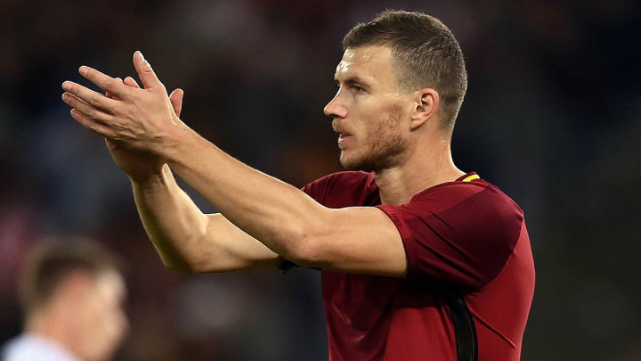 Edin Džeko se na teren ipak vraća ranije od planiranog?
