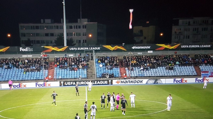 Provokacija po uzoru na albansku: Utakmica u Luksemburgu prekinuta zbog drona sa zastavom!