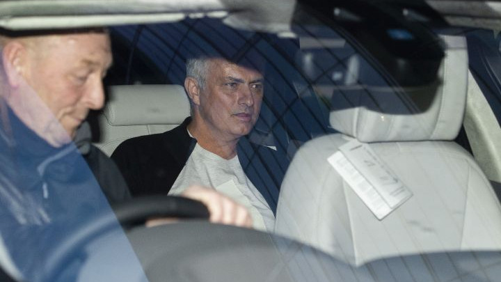 "Ako Real večeras izgubi, Jose Mourinho bi mogao na klupu Kraljeva"