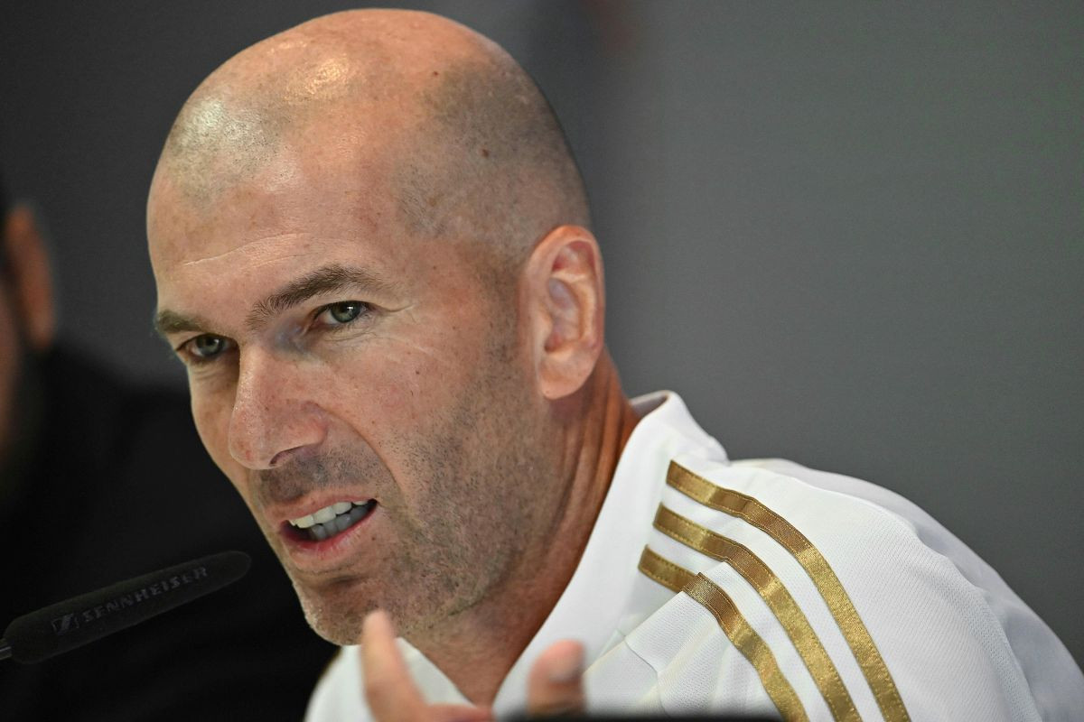 Bizaran je razlog što Zinedine Zidane ne želi raditi u Manchester Unitedu: "Ja radim drugačije" Bizaran je razlog što Zinedine Zidane ne želi raditi u Manchester Unitedu: "Ja radim drugačije"